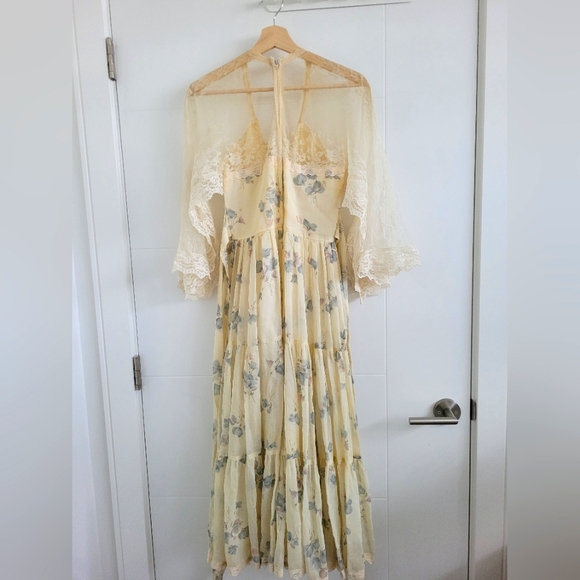 Authentic vintage 1970s Gunne Sax dress - Picture 2 of 10
